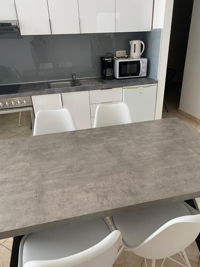 Apartmani Leona Bibinje Eksteriør billede