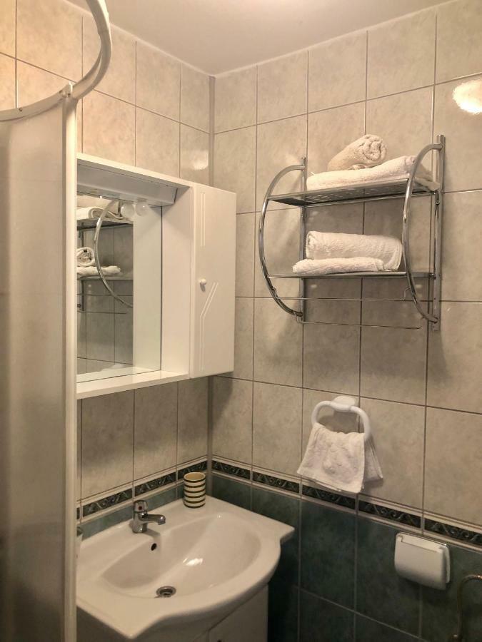 Apartmani Leona Bibinje Eksteriør billede