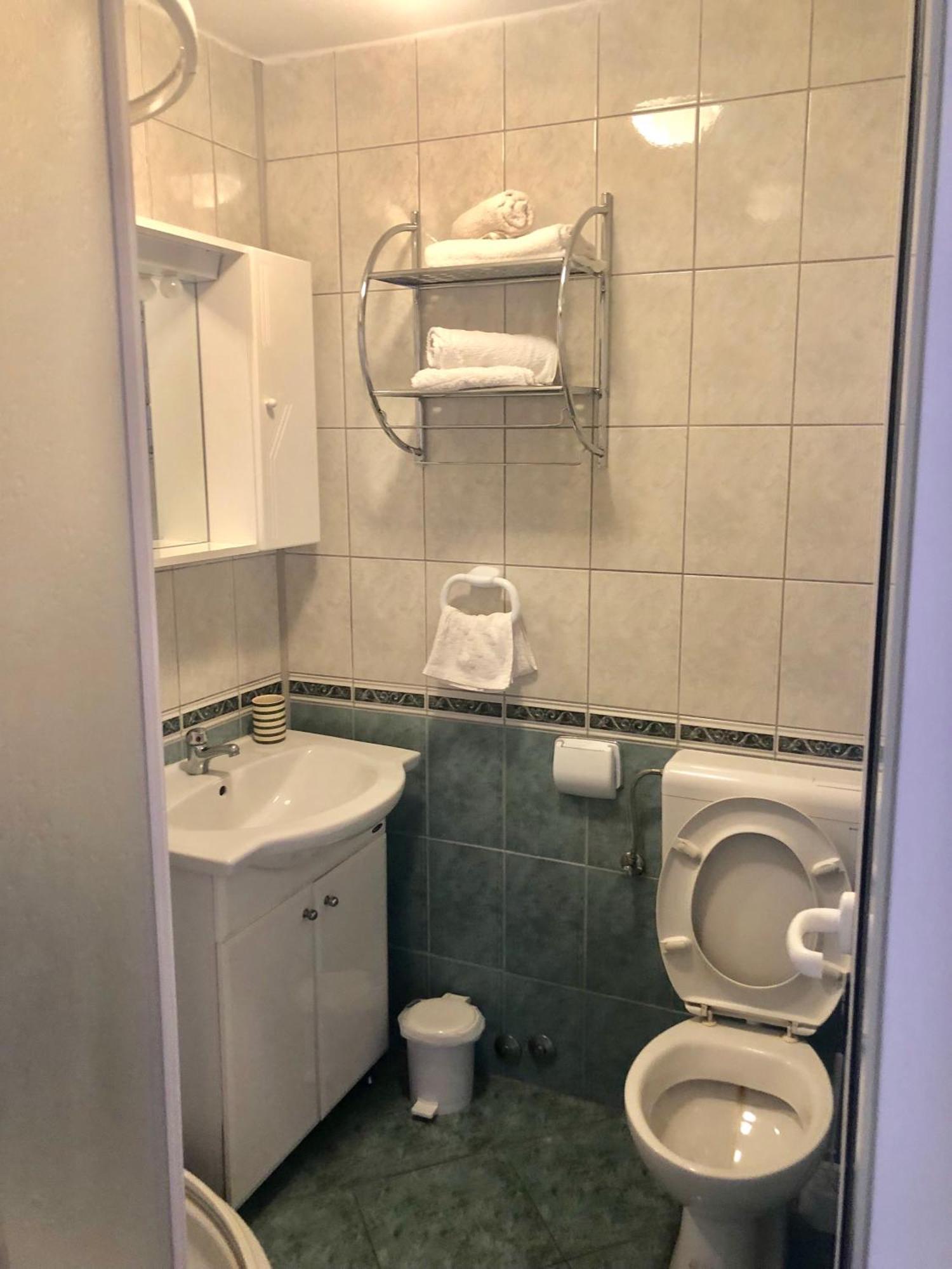 Apartmani Leona Bibinje Eksteriør billede