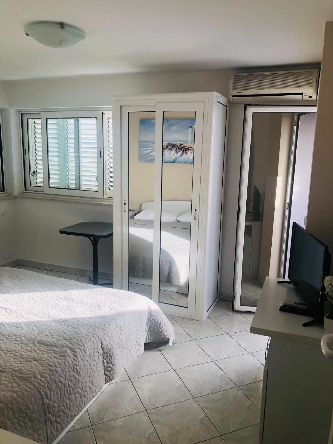 Apartmani Leona Bibinje Eksteriør billede